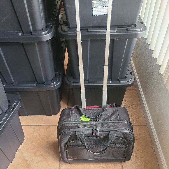 Samsonite Classic Business Laptop Rolling Briefcase - Picture 5 of 10